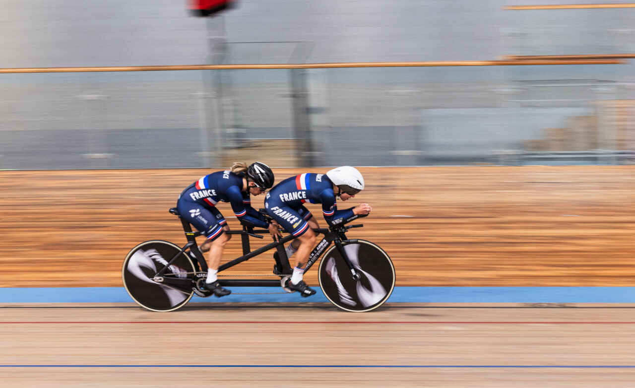 Viser l’Olympe : deux lignes de vie en synchronie